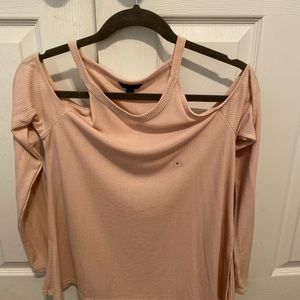 Long sleeve cold shoulder